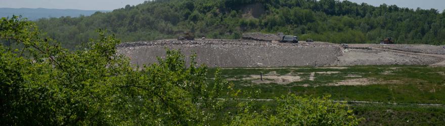 Târgu Jiu, une vie polluée par les déchets