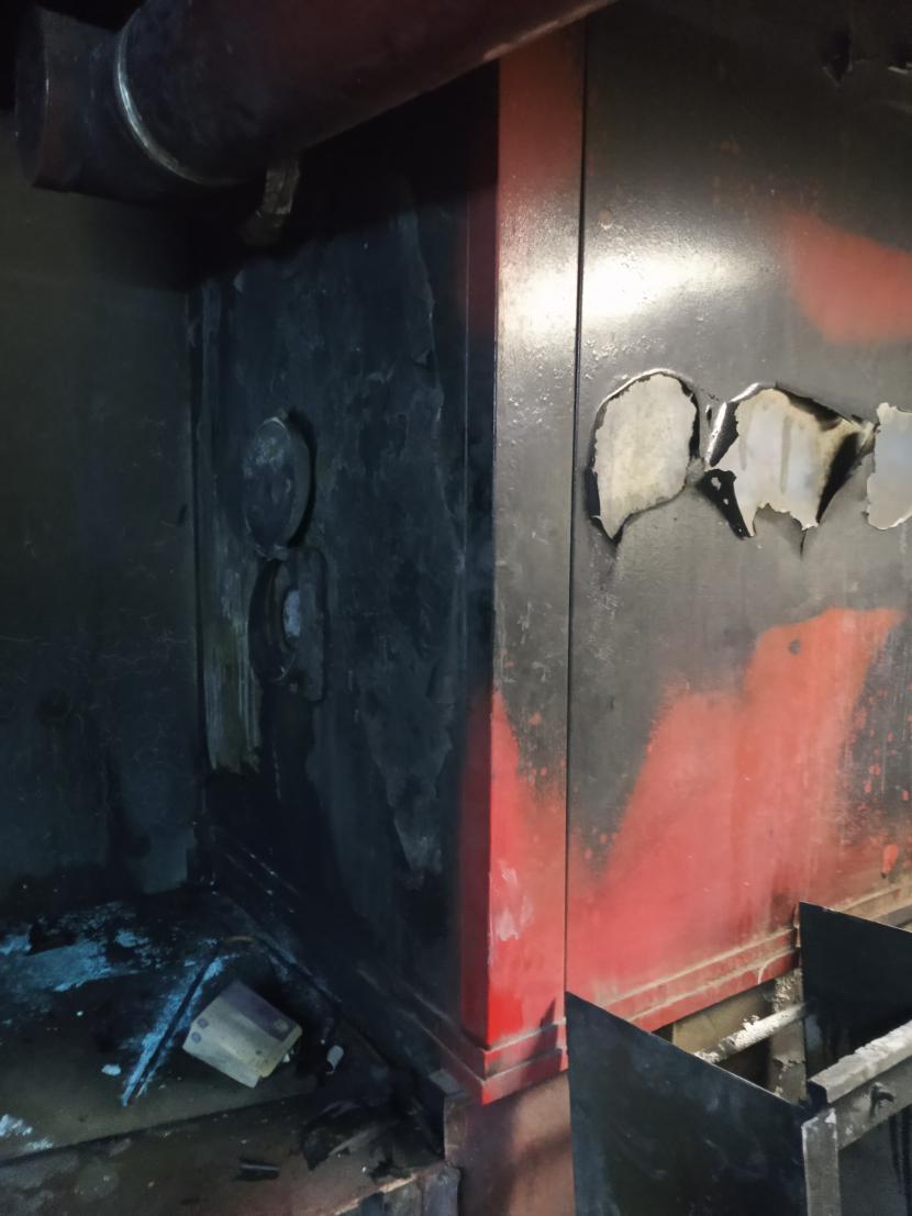 Trois Blesses Legers Dans L Incendie D Une Cabine De Peinture
