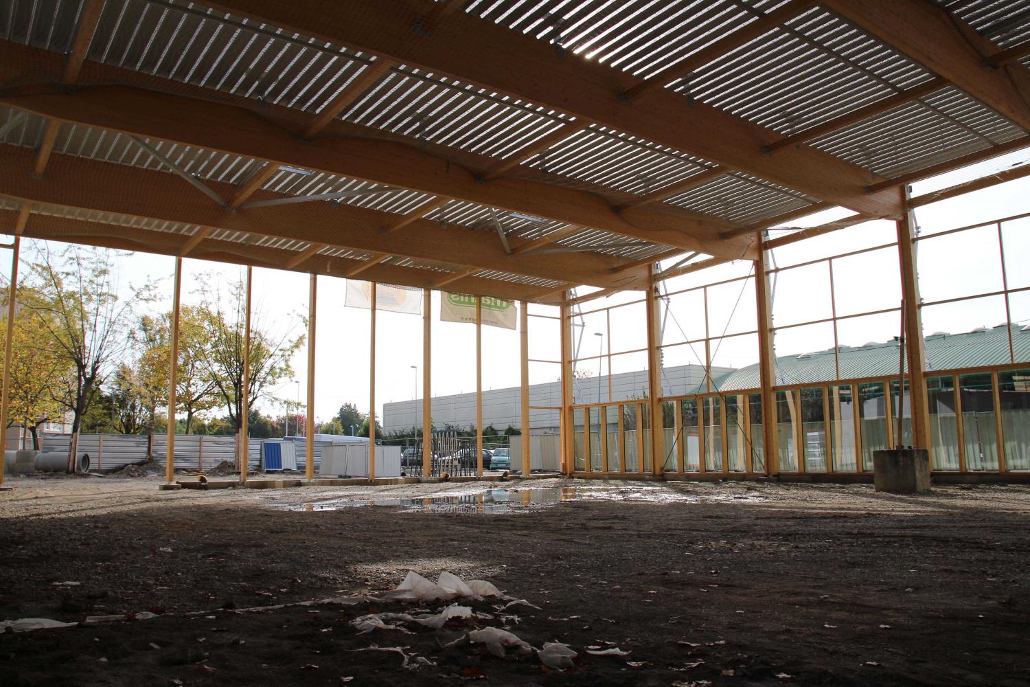 Nouveau gymnase, vu de l'intérieur, maille Jacqueline.