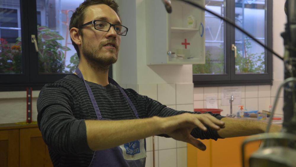 Thomas Lang, vice-président de Vélostation, est passionné depuis longtemps par les vélos anciens. 