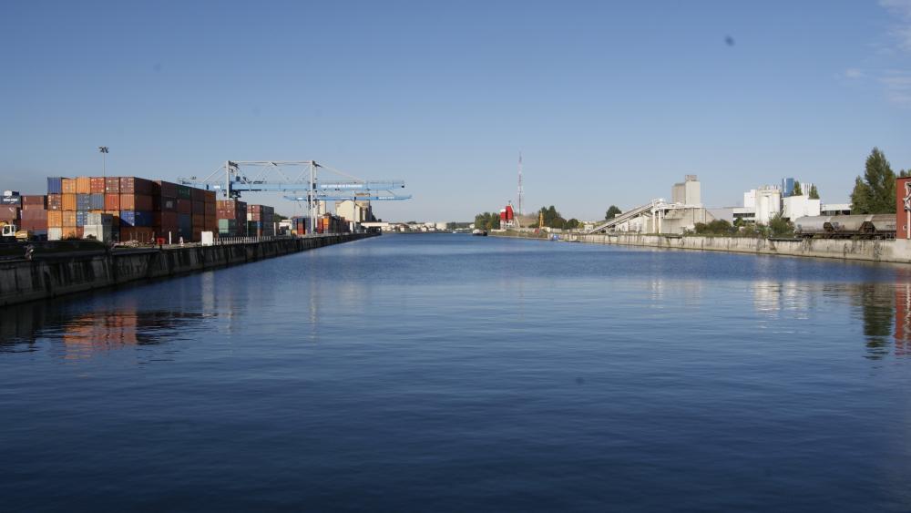 Le Bassin du Commerce dans le Port du Rhin - eldorado de pêche pour Christian Reb.