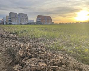 La ville pousse, la campagne s'émousse