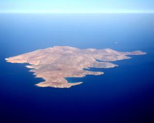 Débats virulents sur la situation des régions insulaires