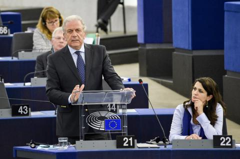 20160512-D avramopoulos.jpg