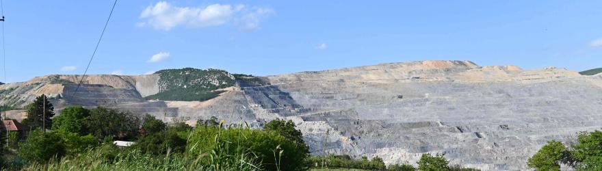 Les campagnes serbes défendent leurs terres face aux géants miniers