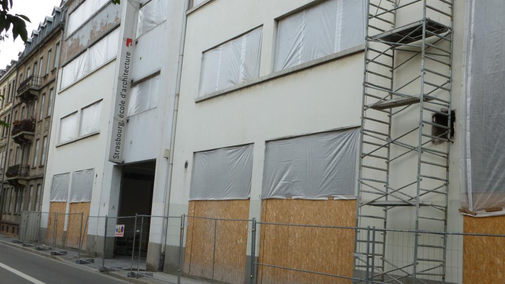 Les anciens locaux de l'école, en travaux jusqu'en 2015.