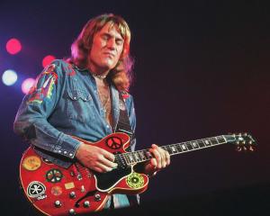 Revue de Web : Alvin Lee goes home