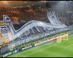 Insultes et chants homophobes dans le football : la prévention « insuffisante »