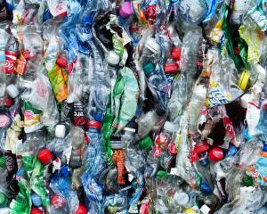 Du plastique.. dans l'eau du robinet