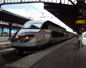 Un homme de 20 ans percuté et tué par un TGV